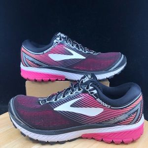 Brooks Womens Ghost 10 Black Pink